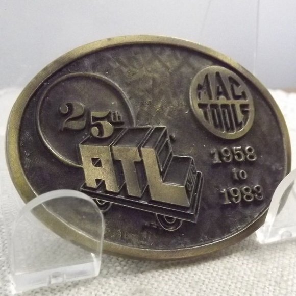 Mac Tools Belt Buckle for the Mechanic - Picture 3 of 9